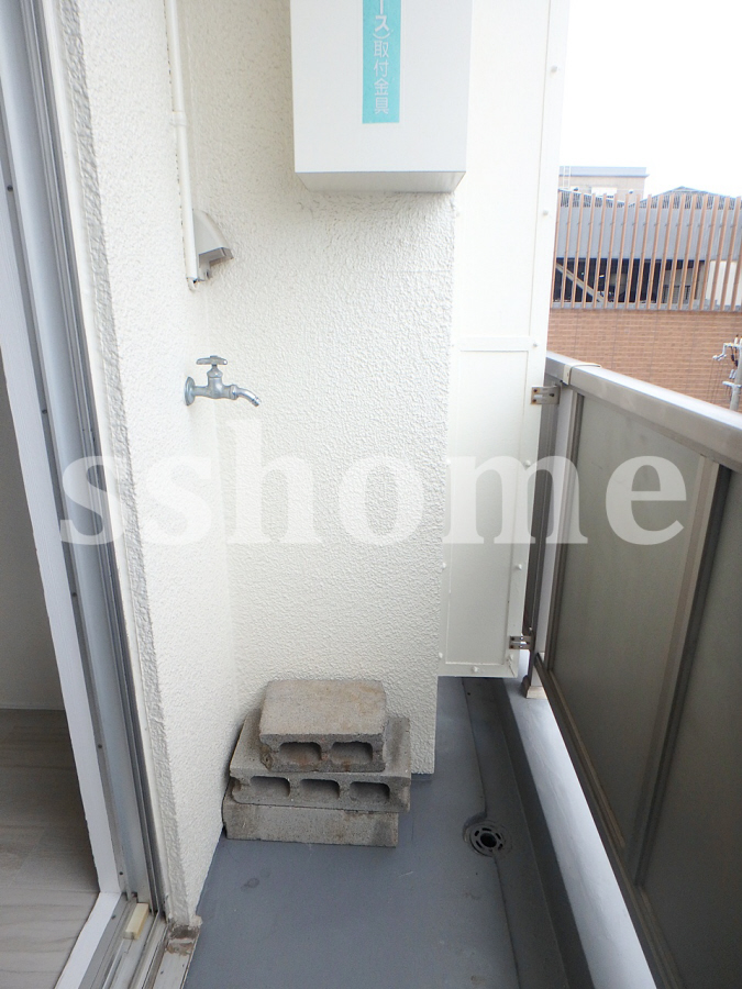 設備 バルコニーにも水栓 写真28