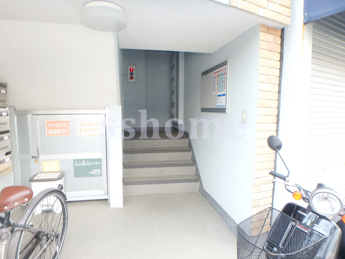 エントランス 建物入口 写真13