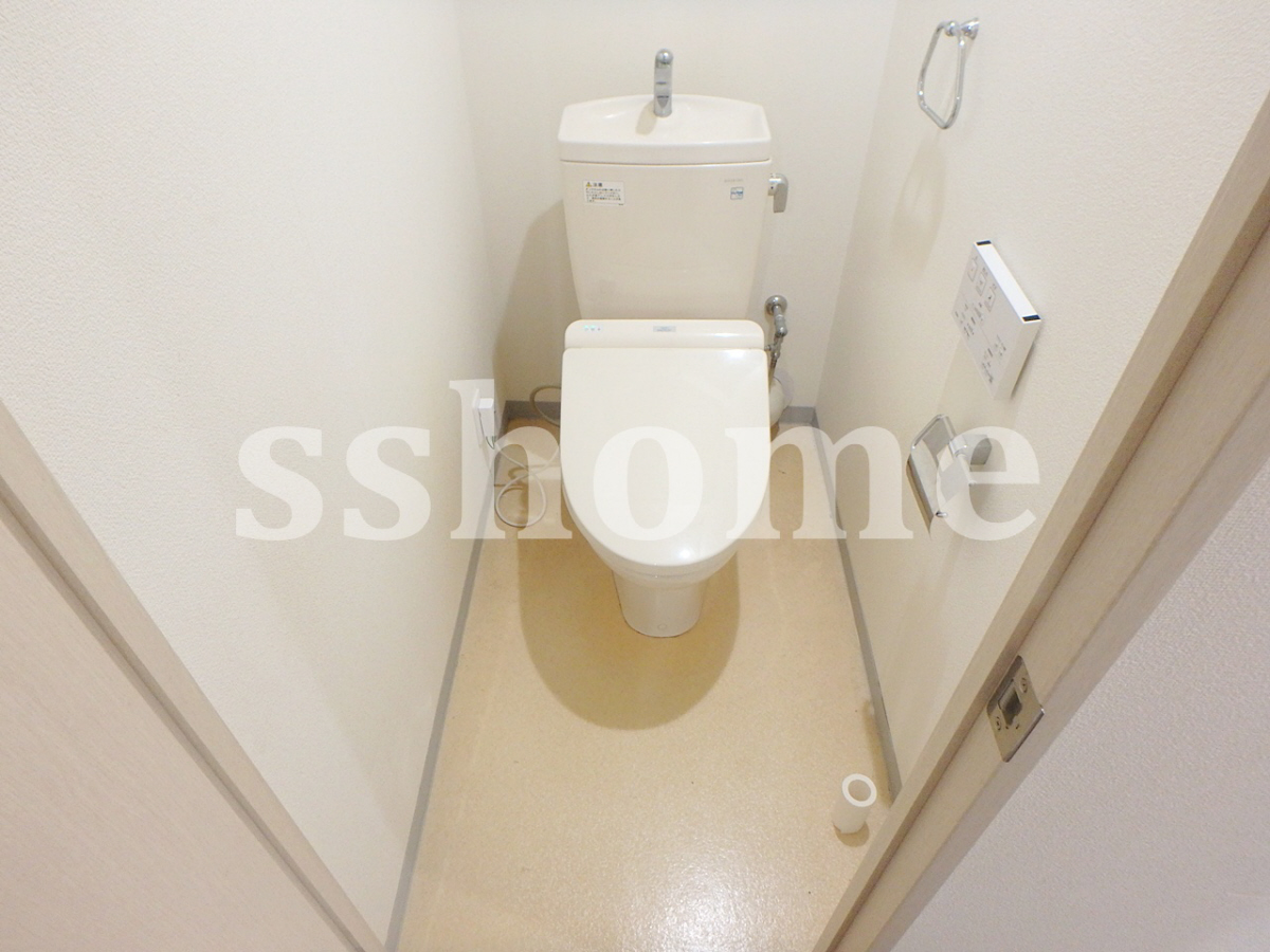トイレ 温水洗浄便座☆ 写真8