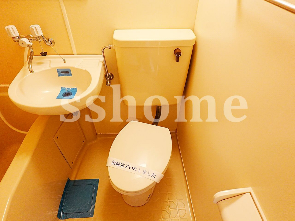 トイレ 三点ユニット 写真8