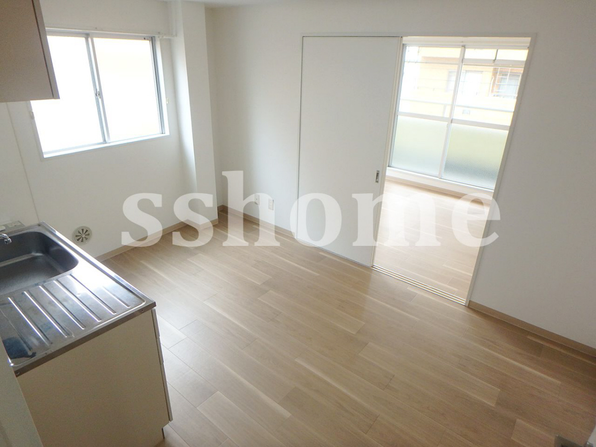 リビング 明るいお部屋です♪ 写真2