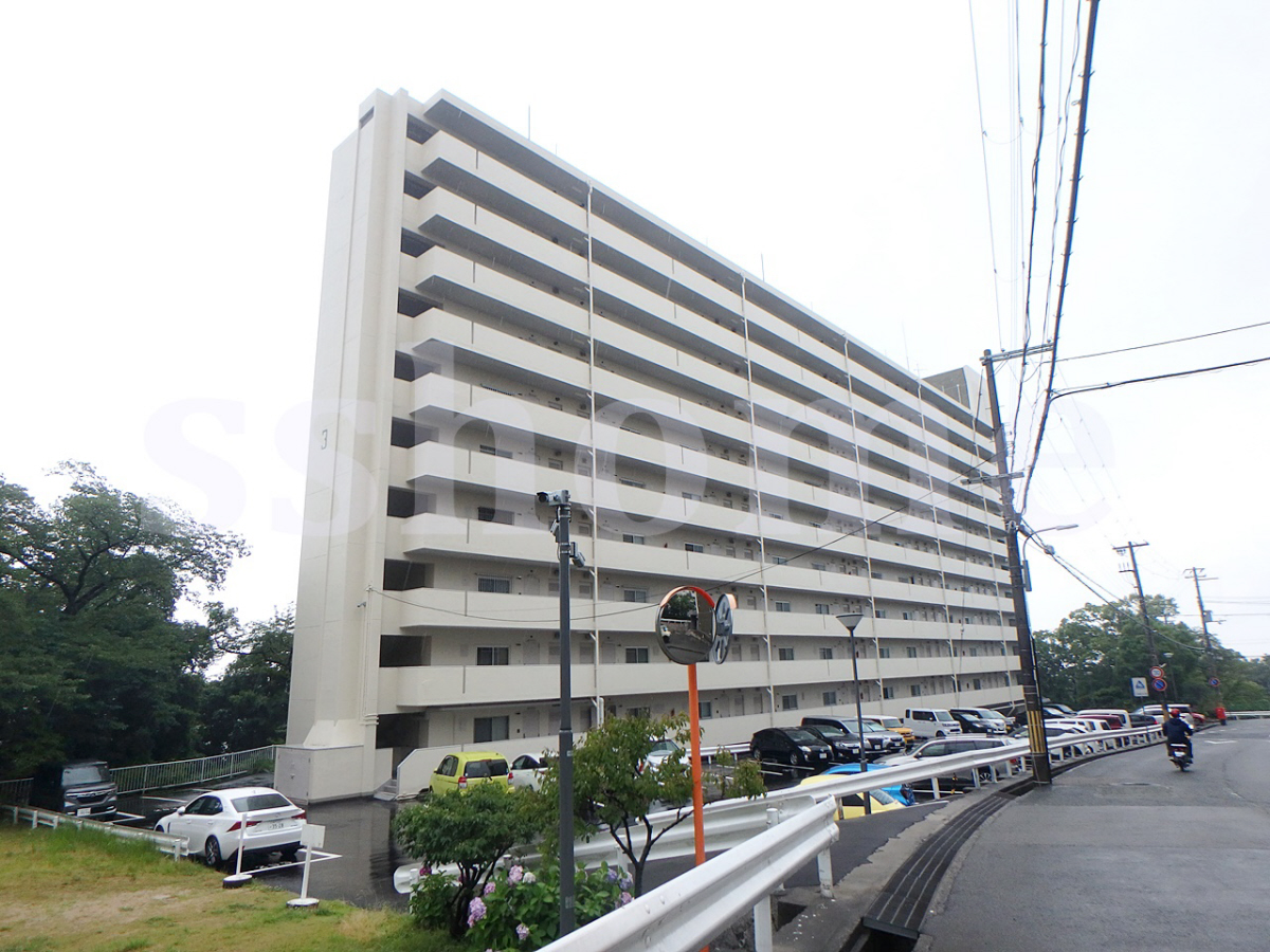 住吉台東住宅3号棟