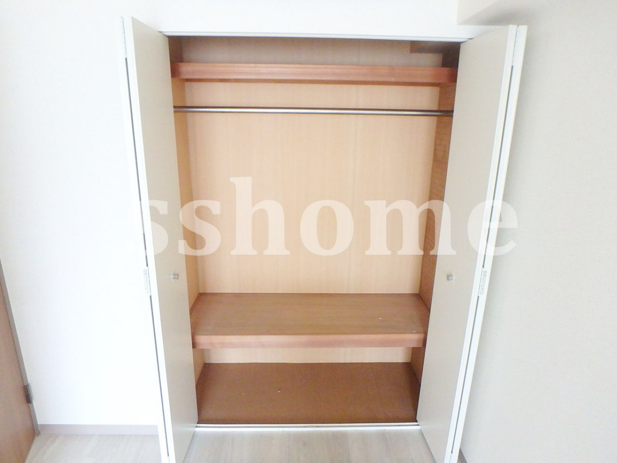 収納 洋室2部屋に収納付き 写真5