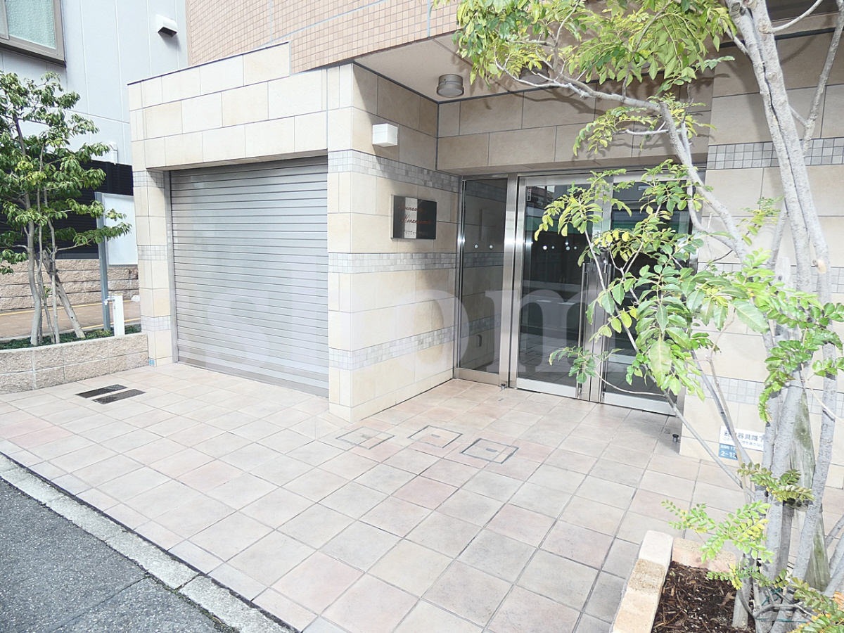 エントランス キレイな外観の入口♪ 写真13