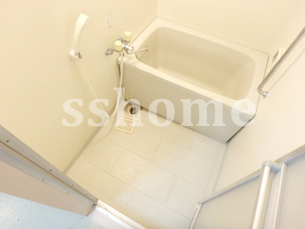 バス トイレ別で広く使えます☆ 写真4