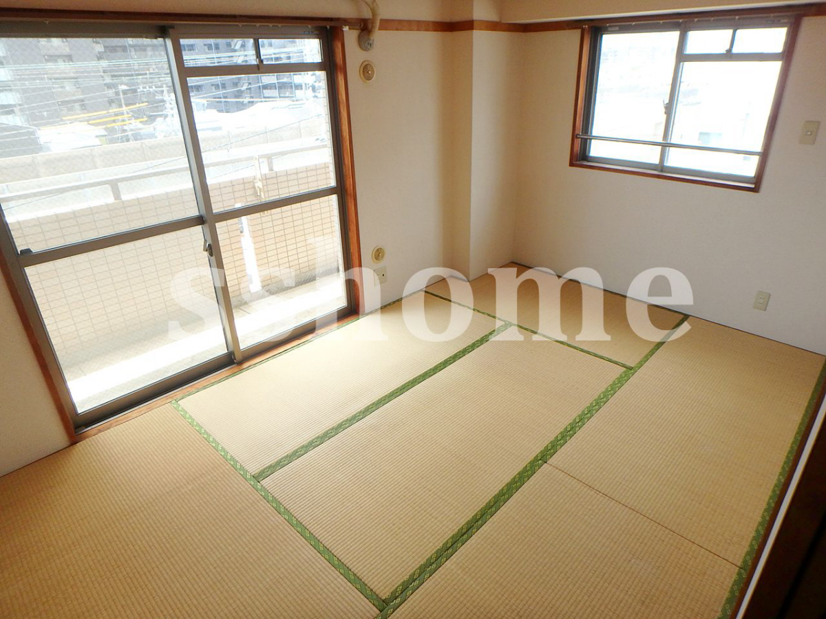 和室も2面採光☆ 写真7