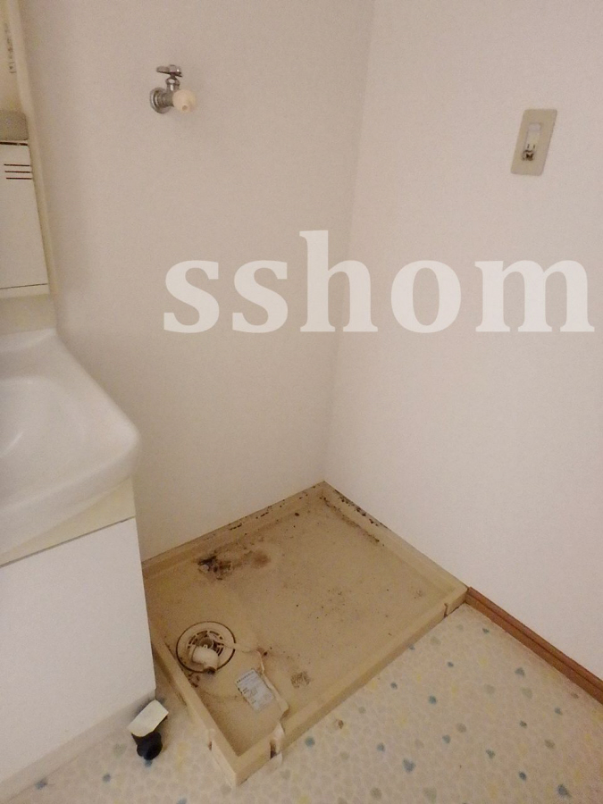 室内洗濯機置き場(掃除前 写真19
