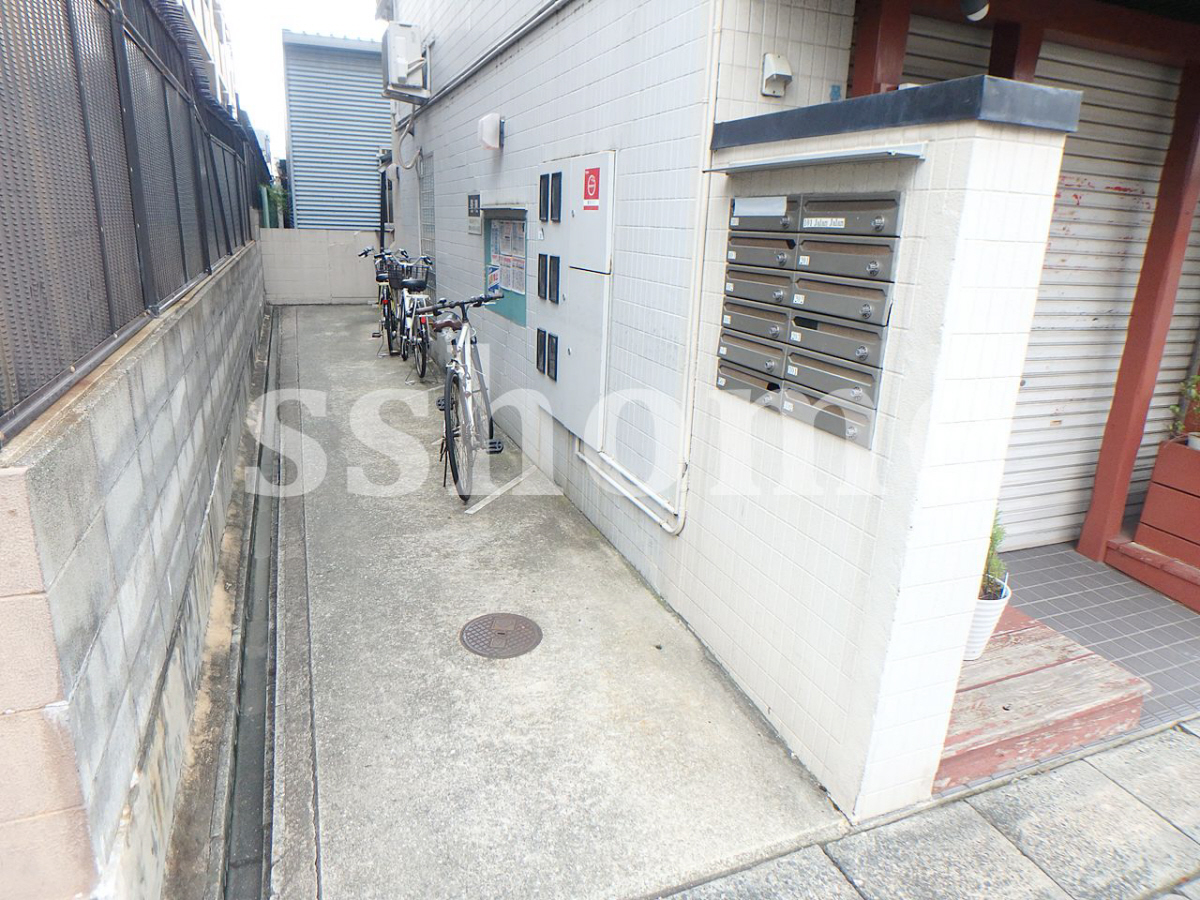エントランス 建物入口 写真13