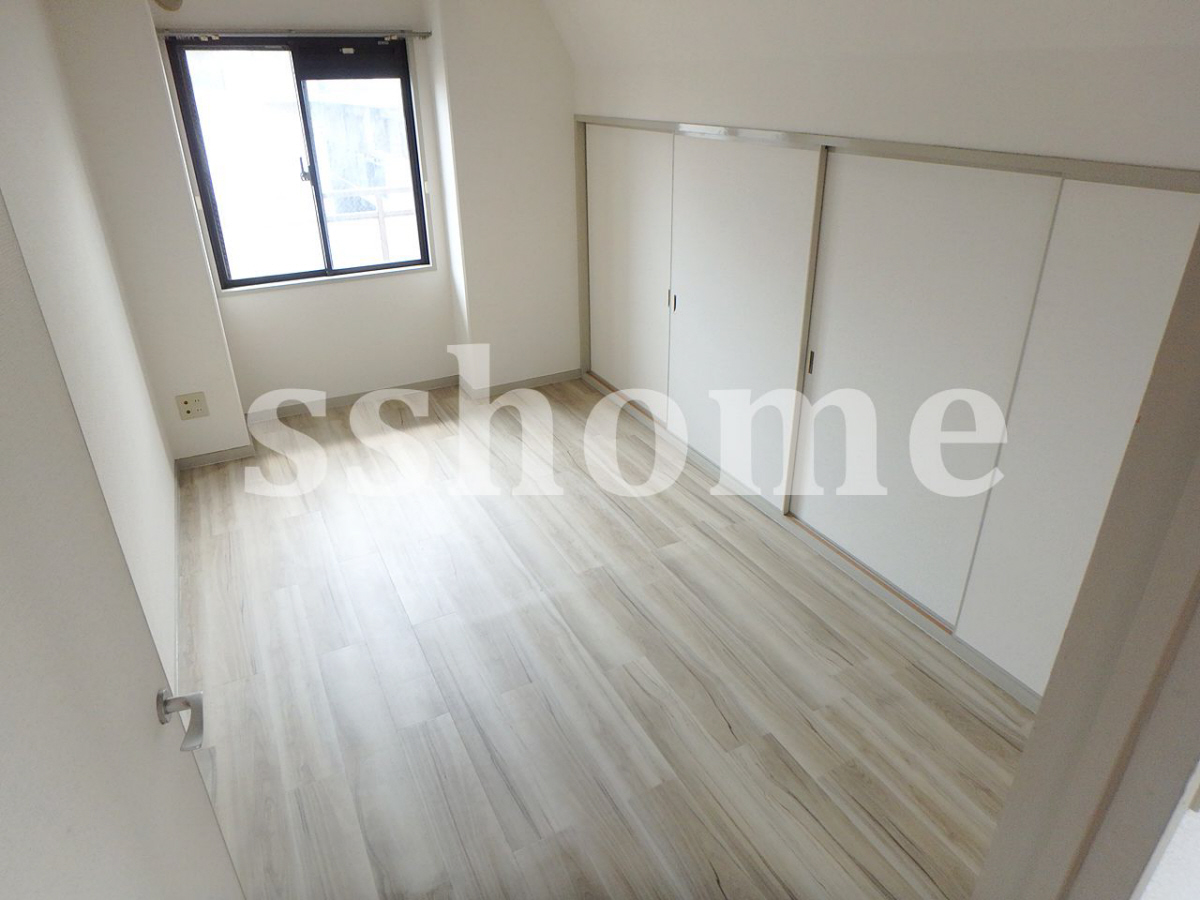 内装 落ち着いた雰囲気のお部屋です☆ 写真14