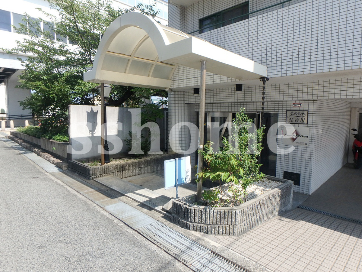 エントランス 建物入口 写真13