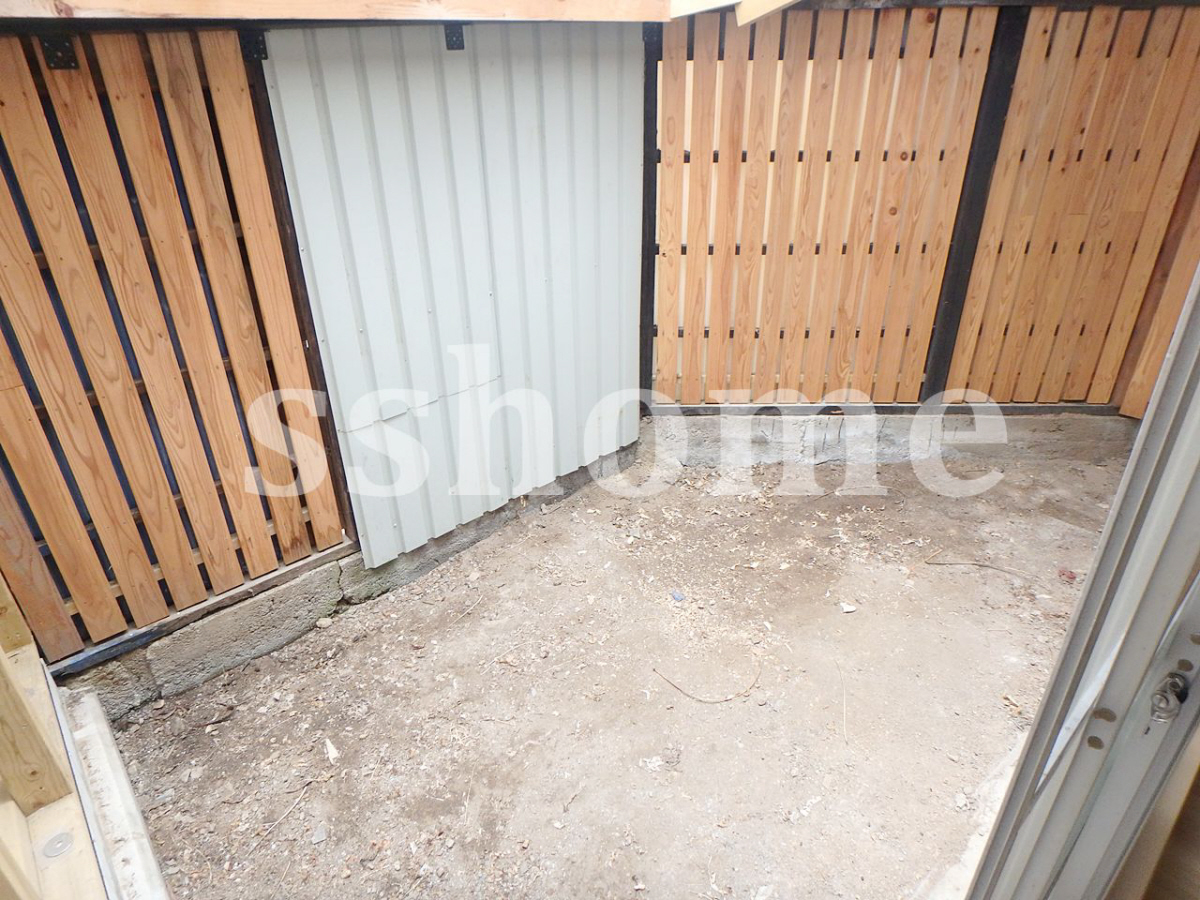 バルコニー・ベランダ 屋根あるんです。 写真10