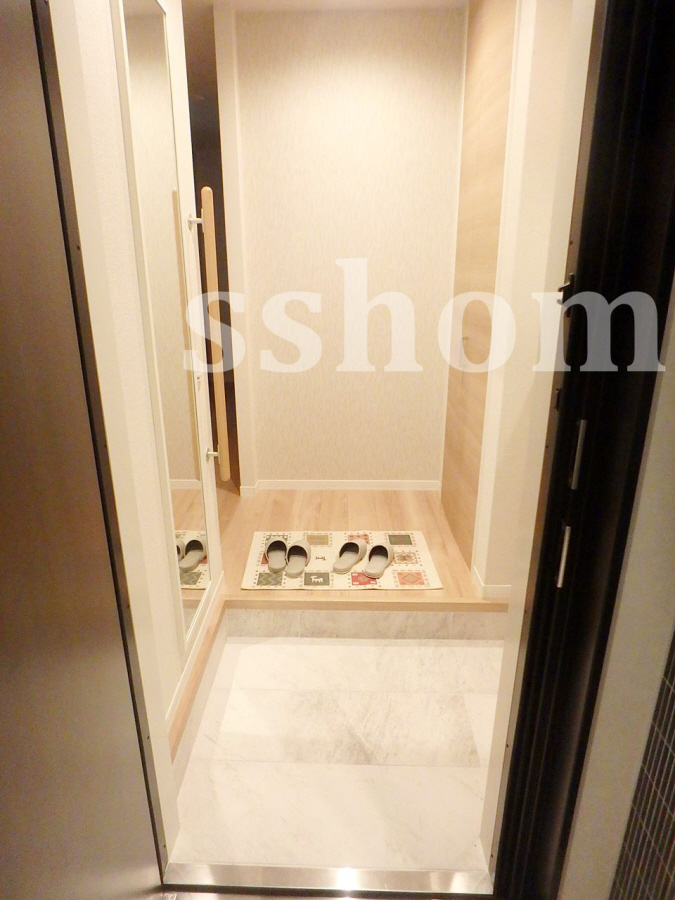 玄関 広くて余裕があります☆ 写真12