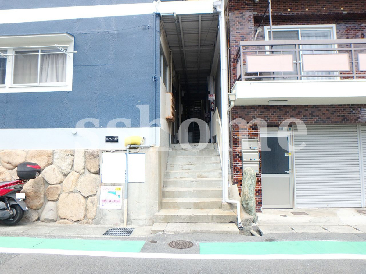 エントランス 建物入口♪ 写真13