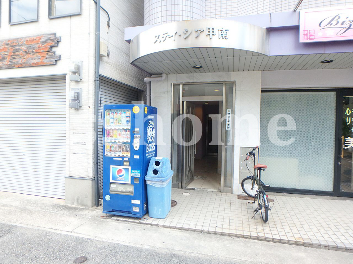 エントランス 建物入口 写真13