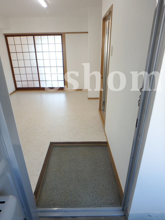 玄関 下駄箱も置けます 写真12