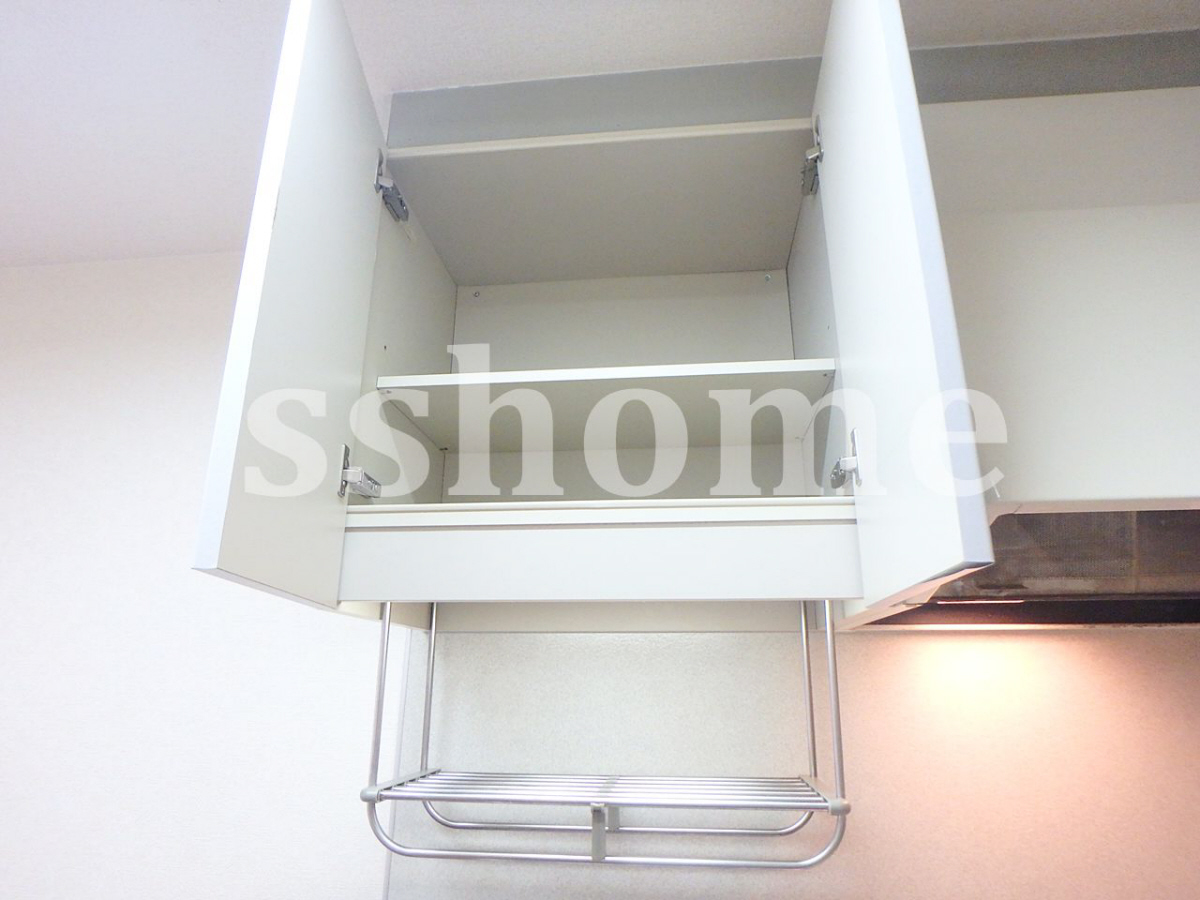キッチン キッチン上部の吊戸棚☆ 写真17