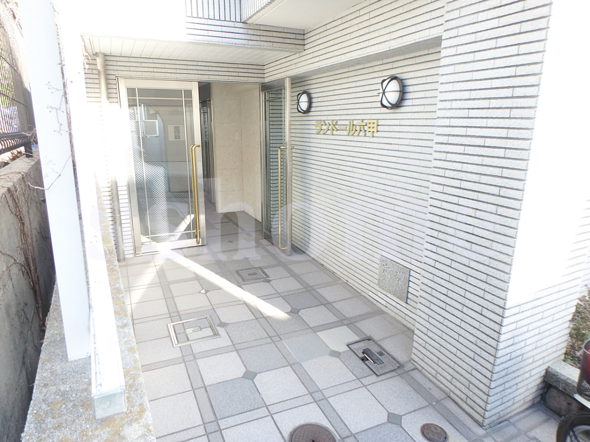 エントランス 建物入口 写真13