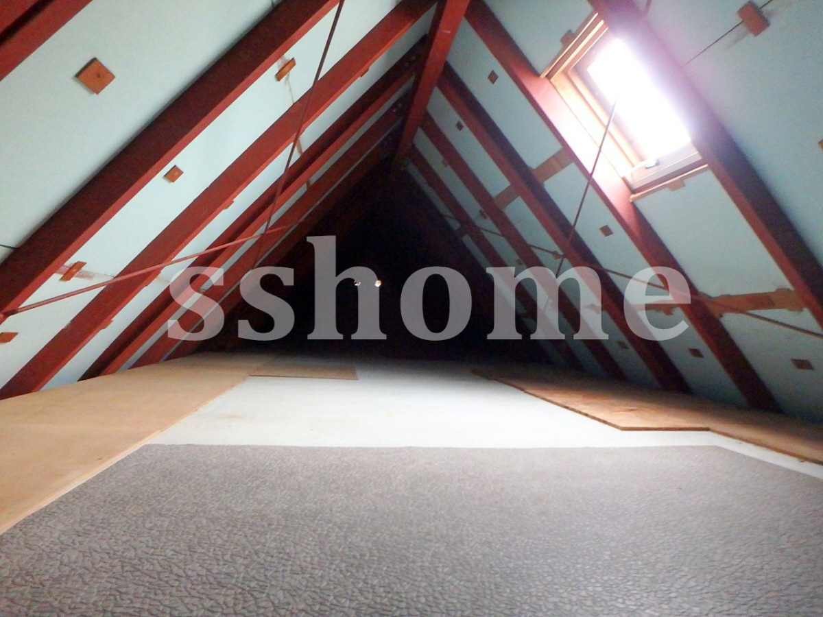 収納 屋根裏収納☆ 写真5