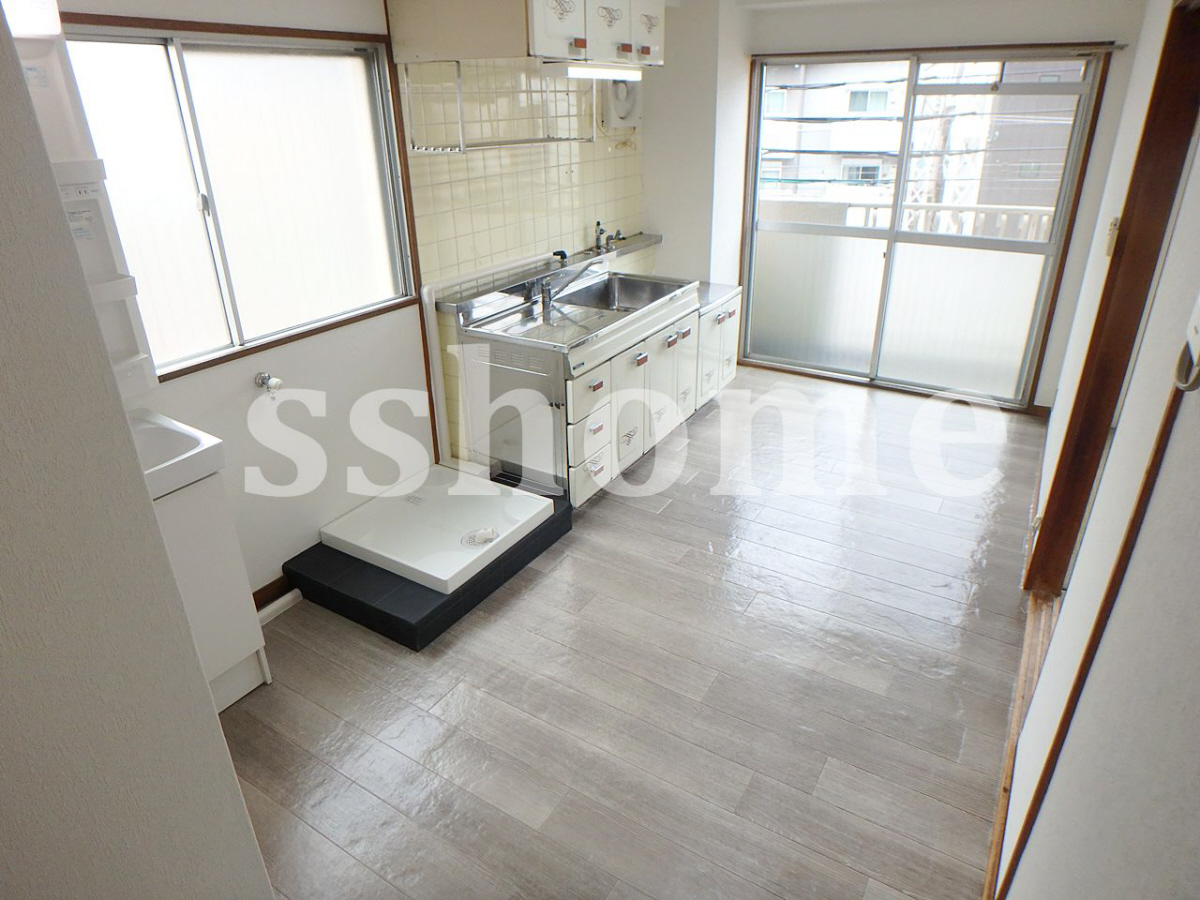内装 角部屋ならではの2面採光 写真14