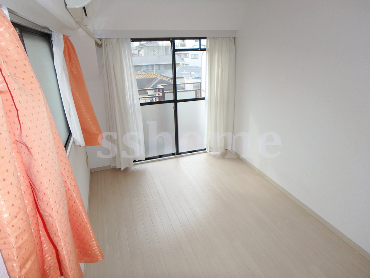 寝室 明るいお部屋です☆ 写真14