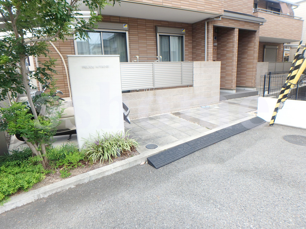 エントランス 建物入口 写真13