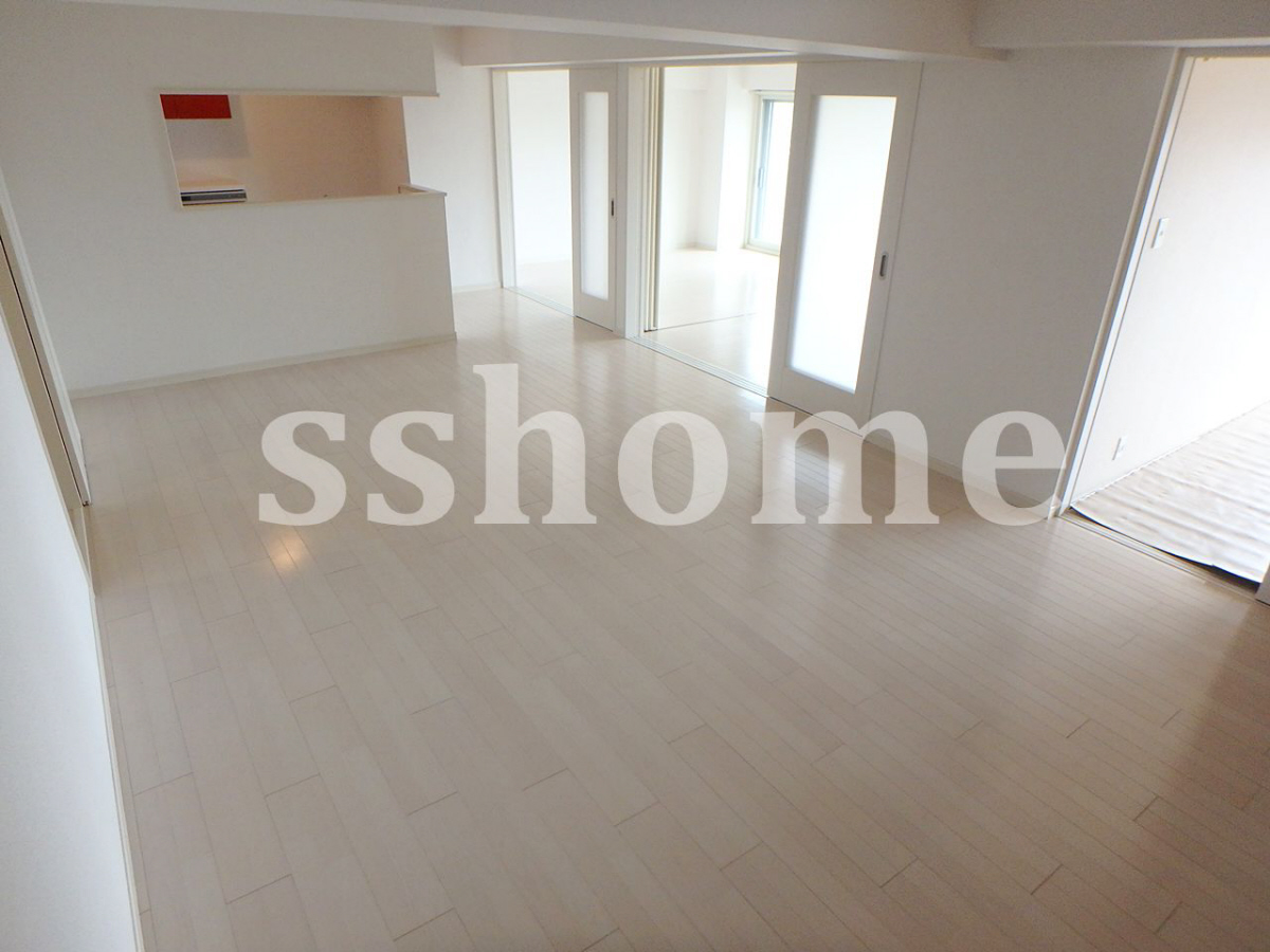リビング 白いお部屋です☆ 写真2