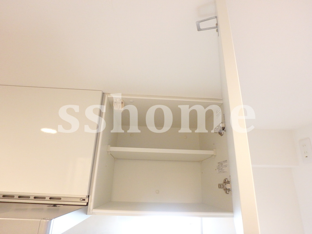 キッチン キッチン上部の吊戸棚☆ 写真17