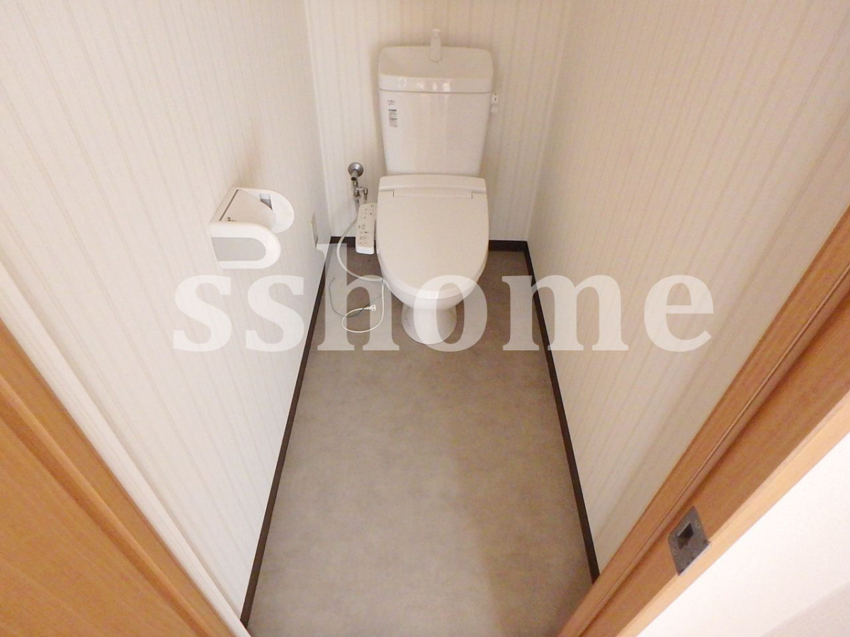 トイレ 温水洗浄便座(2階画像) 写真8