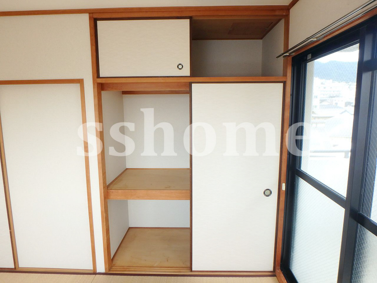 収納 奥行きのある押入タイプ 写真5