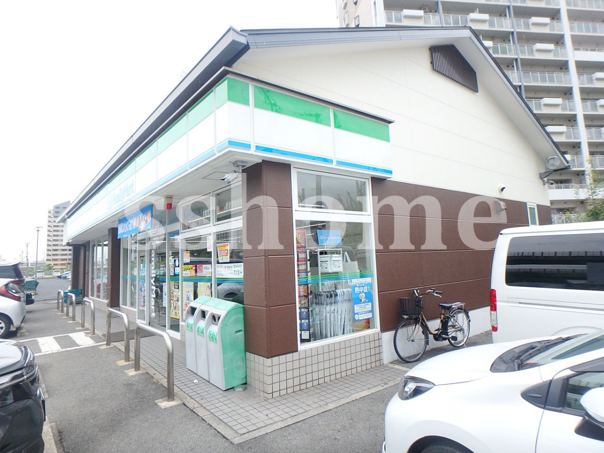 ファミリーマート新在家南町1丁目店まで127m (徒歩2分) 写真25