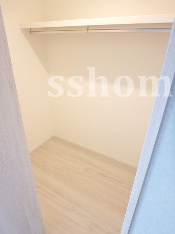 収納 ウォークインクローゼット 写真5