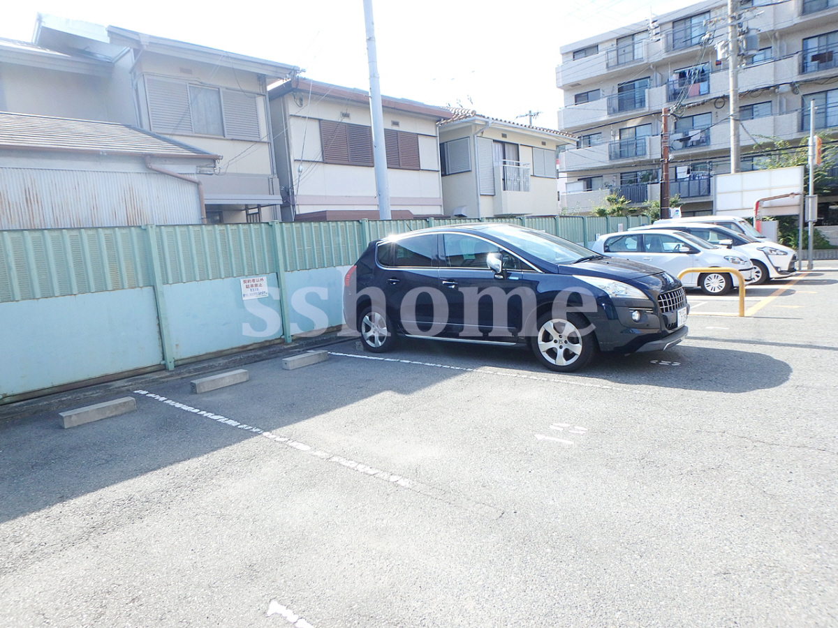 駐車場 平面駐車場 写真20